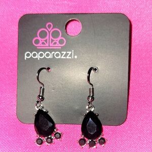 Paparazzi Earings NWT